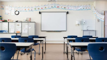小学生のタイムスケジュールはホワイトボード！自宅学習がはかどる！